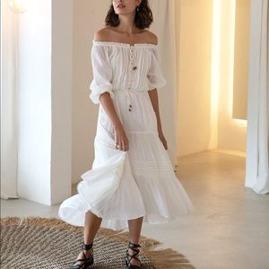 Kivari Romee Lace Maxi Dress in Natural, Small